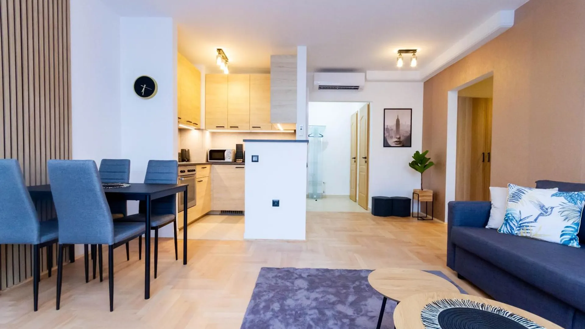 Apartment Gozsdu White Raven Residence 105 - Free Parking, Terrace Budapest