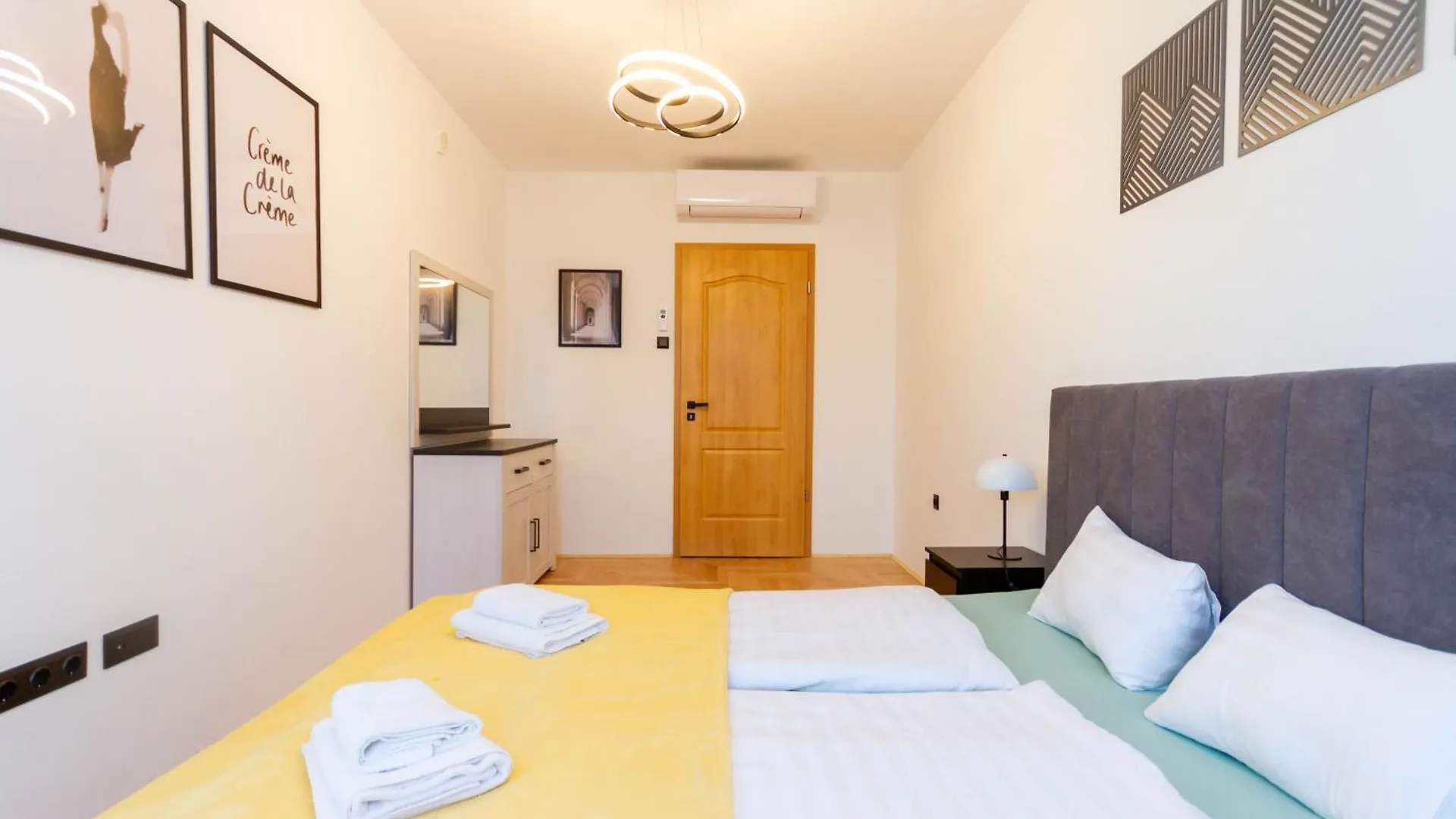 Gozsdu White Raven Residence 105 - Free Parking, Terrace Budapest 0*,