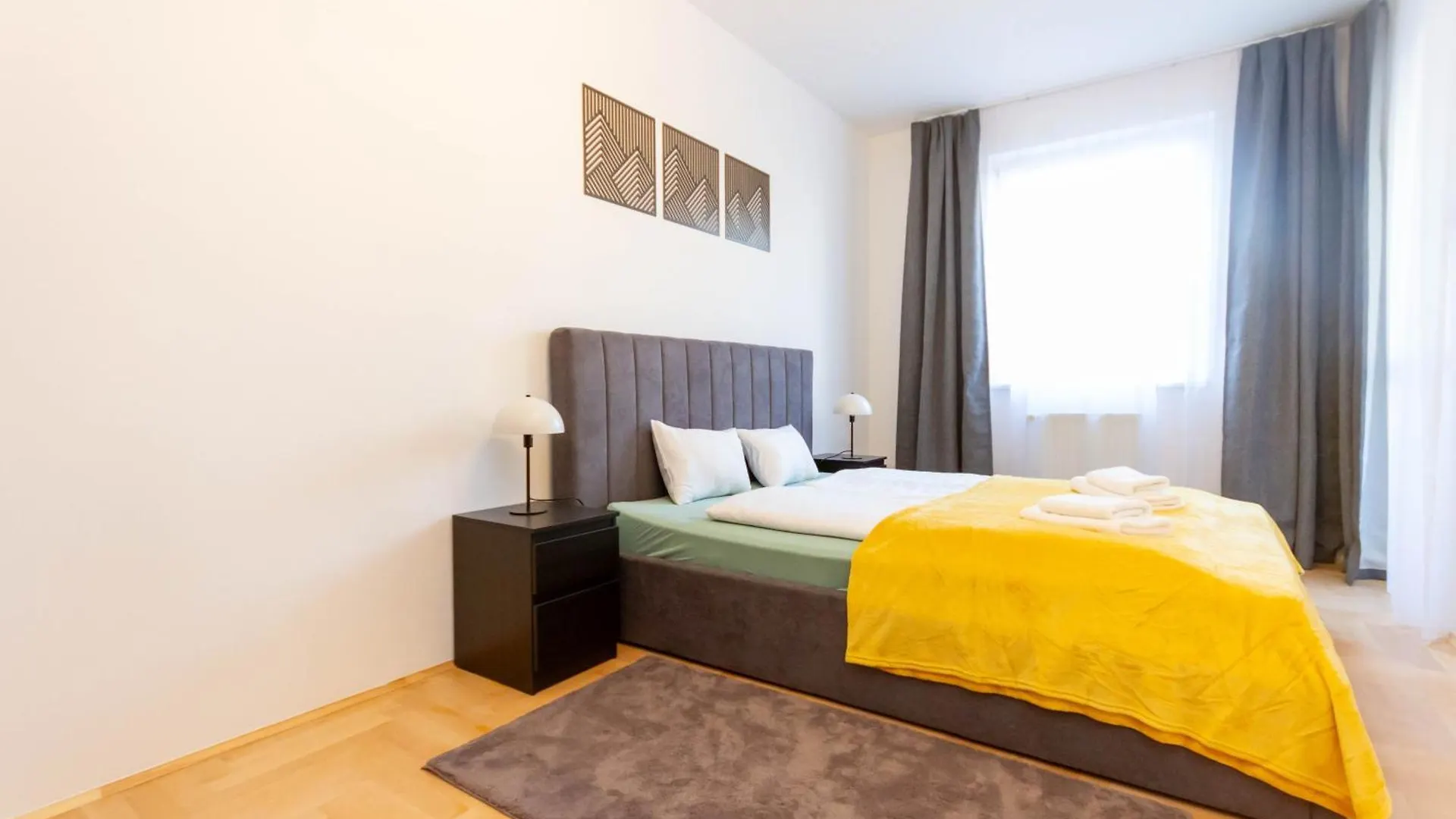 Gozsdu White Raven Residence 105 - Free Parking, Terrace Budapeste 0*,  Hungria